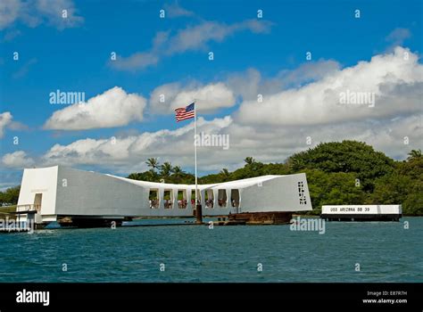 Uss arizona memorial museum hi-res stock photography and images - Alamy