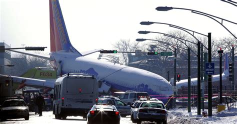 Southwest Flight 1248 Crashed At Midway 10 Years Ago Today - CBS Chicago