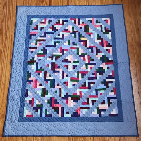 Indiana Amish Log Cabin Quilt | Indiana Amish Quilts