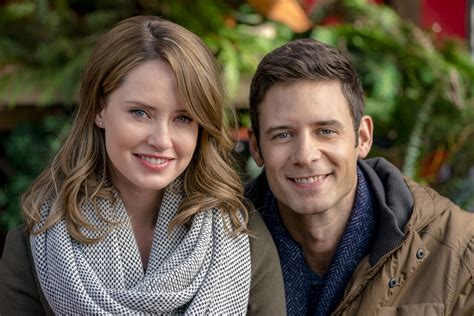 The Christmas Cottage - Photos | Hallmark Channel