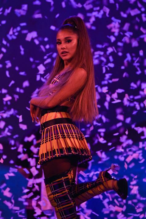 Ariana Grande - Performs Live at the "Sweetener World Tour" in London ...