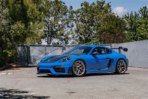 Porsche 718 Cayman GT4 RS with 20" VS-5RS Wheels in Motorsport Gold