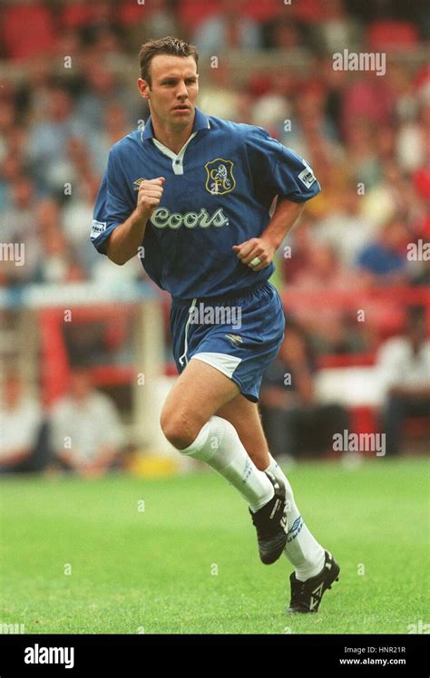 CRAIG BURLEY CHELSEA FC 14 August 1996 Stock Photo - Alamy