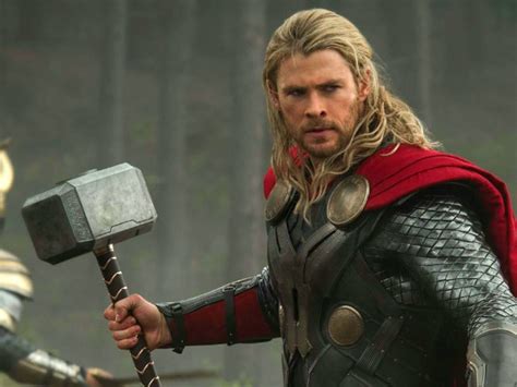 Thor: Ragnarok - Chris Hemsworth Debuts New Look, No Long Locks This Time - NDTV Movies