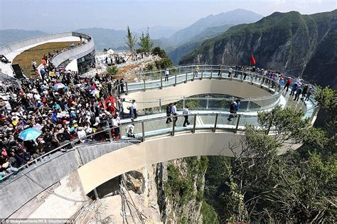 China set to open Zhangjiajie skywalk made of glass | Daily Mail Online