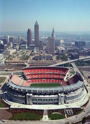 Cleveland Browns fans get access to stadium through med mart ...