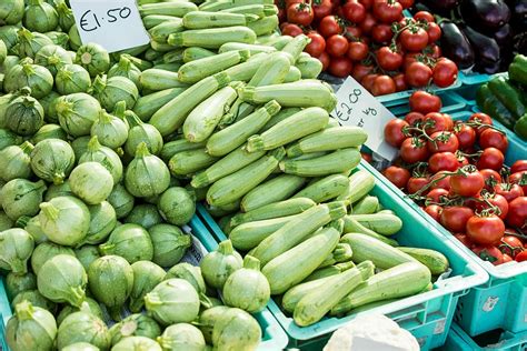 market, Summer squash, farmers market, Malta, outside, squash, vegetables, zucchini | Piqsels