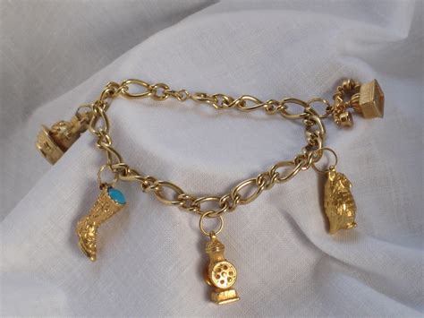 Vintage Avon Charm Bracelet with 5 Cute Charms