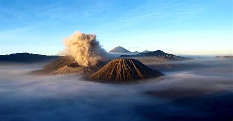 Volcano Tour - Indonesia (Treknic) - Tripoto