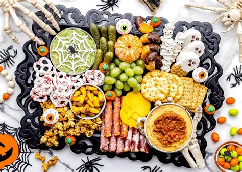 Halloween Charcuterie Board | Lil' Luna