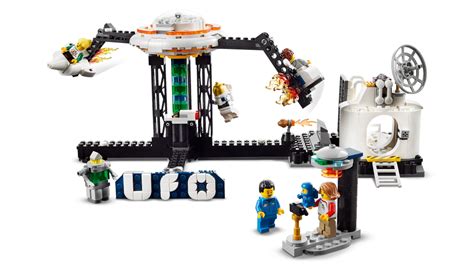 Two new LEGO Creator 3-in-1 summer 2023 sets revealed