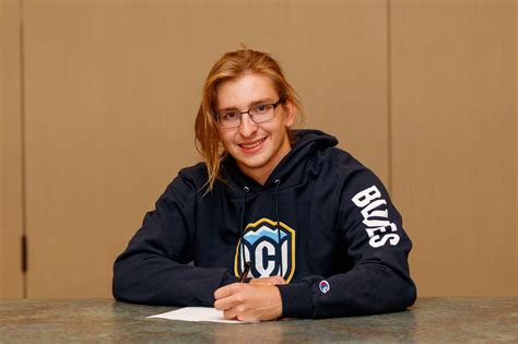 SRRHS Swim star Andrew Tate inks letter to Whitman College - Sedona Red Rock News