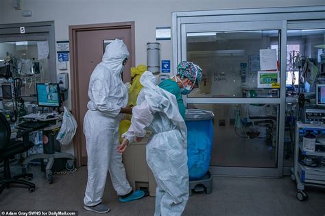 Inside the eerie COVID-19 ward at Brooklyn's Maimonides Hospital | Daily Mail Online