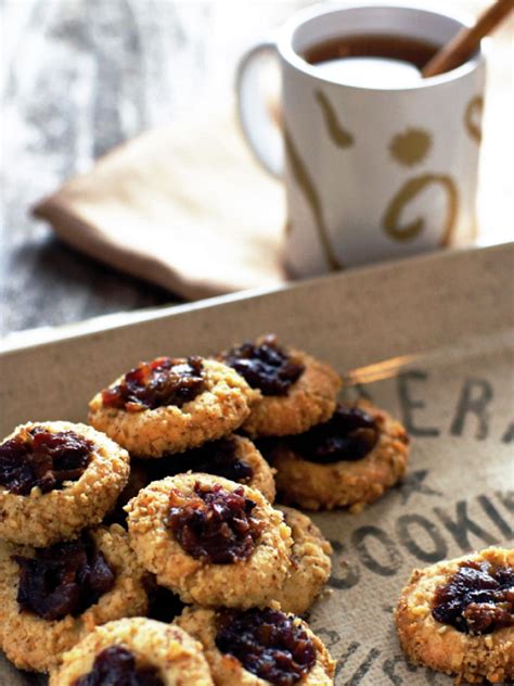 Mincemeat Thumbprint Cookies Recipe | HGTV