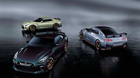 2022 Nissan GT-R: Performance, Price, and Photos