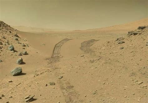 This is a true color photo of the surface of Mars | Curiosity rover, Astronomy pictures ...