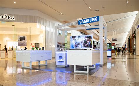 Samsung Retail Fixtures and Kiosk