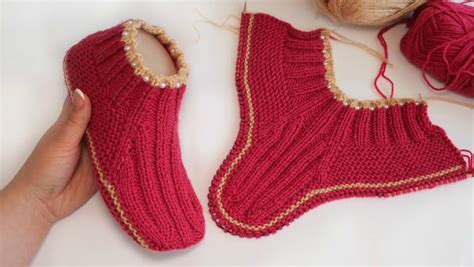 Easy Slipper Socks Knitting Pattern