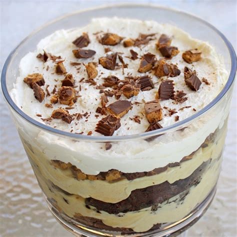 Peanut Butter Cup Trifle recipe | Chefthisup