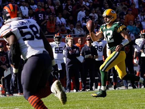 Aaron Rodgers taunts Chicago Bears fans as Green Bay Packers continue ...