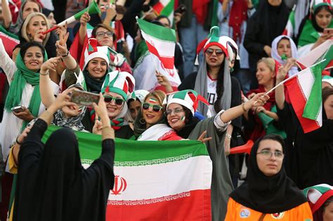 Iran national team opens it doors to women - Foto 2 de 14 | MARCA English