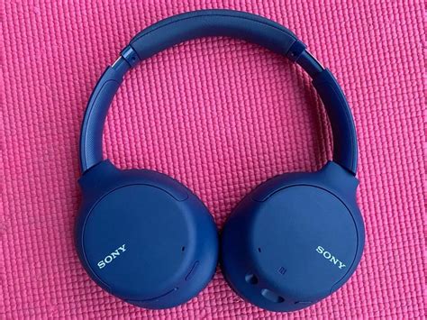 Sony WH-CH710N Review: The Best Noise cancelling Headphones on a Budget!