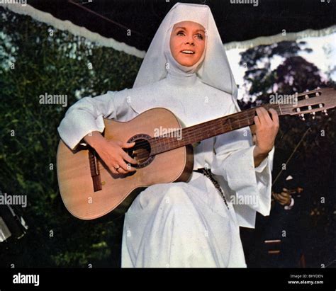 THE SINGING NUN -1966 MGM film with Debbie Reynolds Stock Photo - Alamy