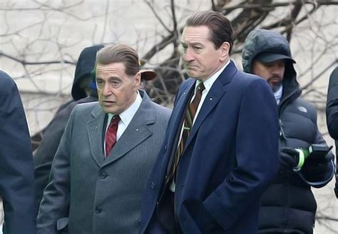 Robert De Niro On The Set Of "The Irishman" (2 pics)