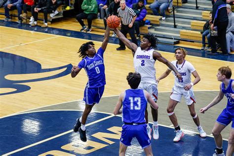 Illinois boys high school basketball playoffs brackets: 2024 IHSA sectional matchups, game times ...