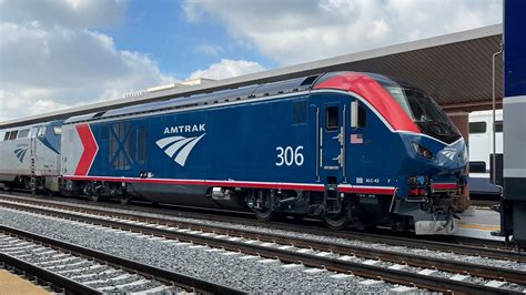 [ALC-42 Charger] Amtrak - Coast Starlight (A14 - 8) at LA Union Station ...