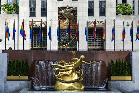 New York, USA June 4, 2023: Entrance To Rockefeller Center Editorial ...