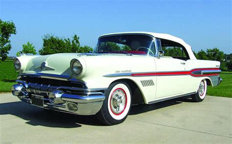 1957 Pontiac Bonneville - Information and photos - MOMENTcar