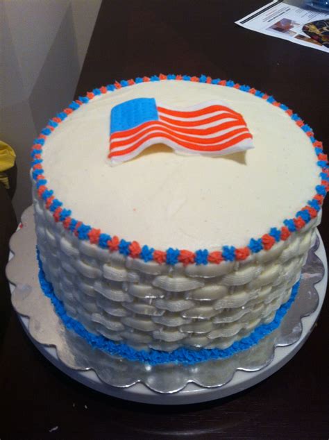 Labor Day Cake white cake with buttercream Patriotic Cake, Cupcake Cakes, Cupcakes, White Cake ...