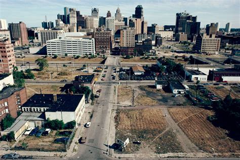 11 Charts That Show Why Detroit Is Falling Apart And Heading For Bankruptcy - Business Insider