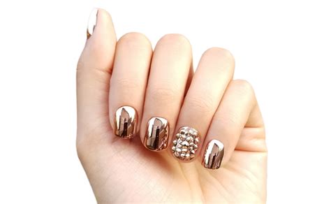 15 Rose Gold Manicure Ideas To Experiment With