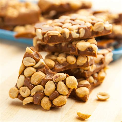 VIDEO RECIPE: Dark Chocolate Dreams Peanut Brittle – Peanut Butter & Co ...