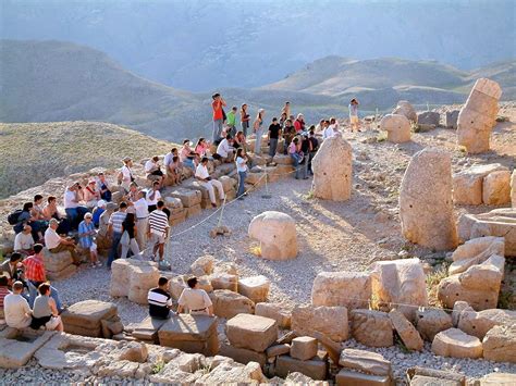 Nemrut Dağı Milli Parkı Nerede?, Nasıl Gidilir? & Giriş Ücreti ...