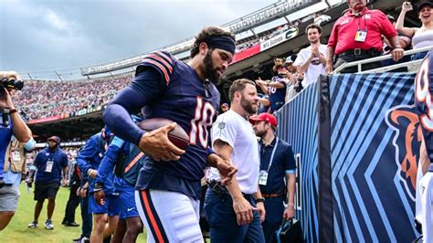 Caleb Williams fingernails, explained: What message did Bears star ...