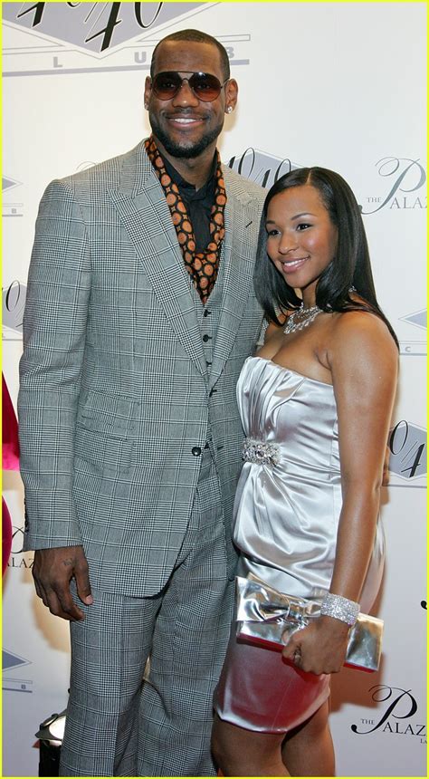 Who is LeBron James' Wife? Meet Savannah Brinson!: Photo 3910532 | LeBron James, Savannah ...