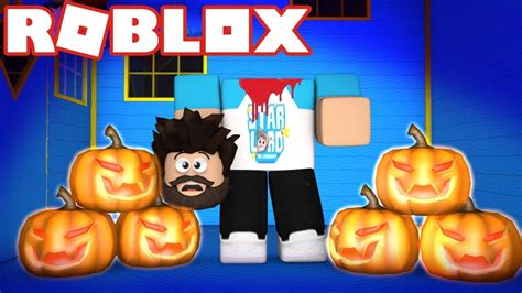 IT'S HALLOWEEN IN BLOXBURG! - YouTube