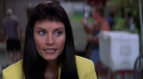 Courteney Cox comments on her Scream 3 hair