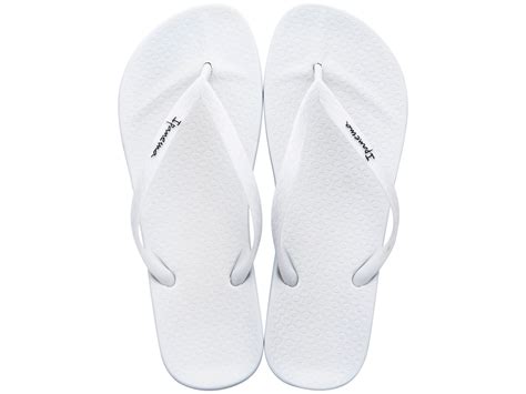 Ipanema - Anatomic Flip Flop White in 2023 | Ipanema flip flops ...