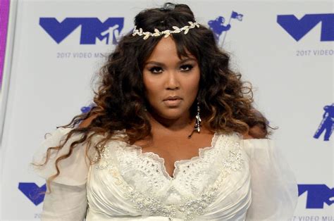 Lizzo releases new album 'Cuz I Love You,' performs 'Juice' on 'Kimmel Live' - UPI.com