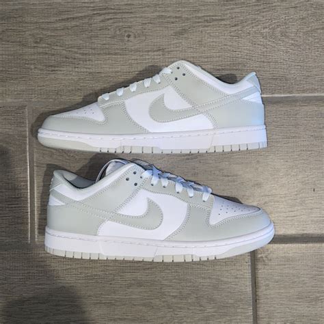 をしている ヤフオク! - Nike WMNS Dunk Low "Photon Dust" 24... となります