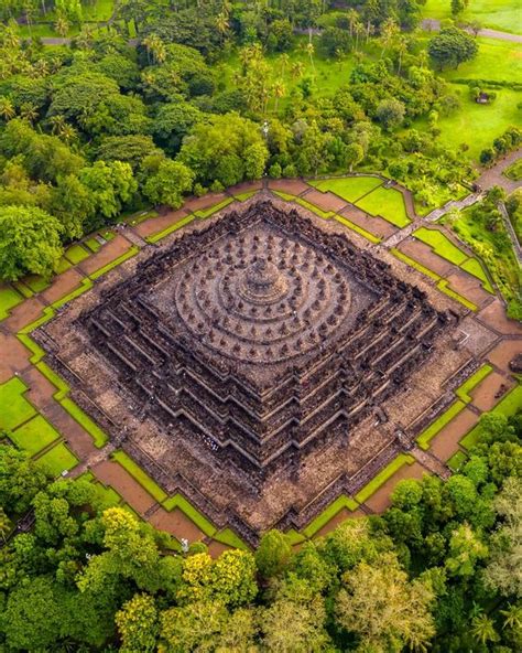 The Origins And Architecture Of The Construction Of Borobudur Temple ...