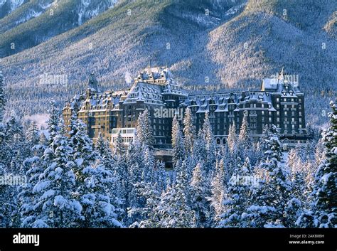 [最も共有された！ √] banff springs hotel winter photos 181997-Banff springs ...