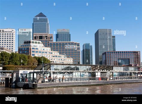 Canary Wharf Pier - London Stock Photo - Alamy