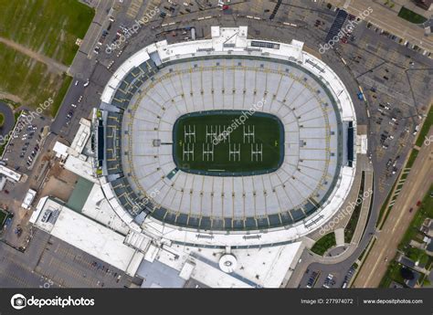 Historic Lambeau Field, Home of the Green Bay Pakers in Green Wa ...