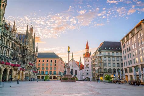 Old Town Hall at Marienplatz Square in Munich 1309569 Stock Photo at Vecteezy