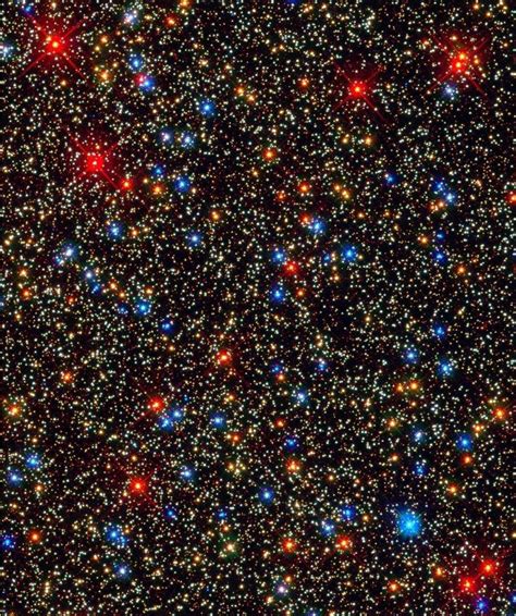 NASA's Hubble Space Telescope snapped this panoramic view of a colorful ...